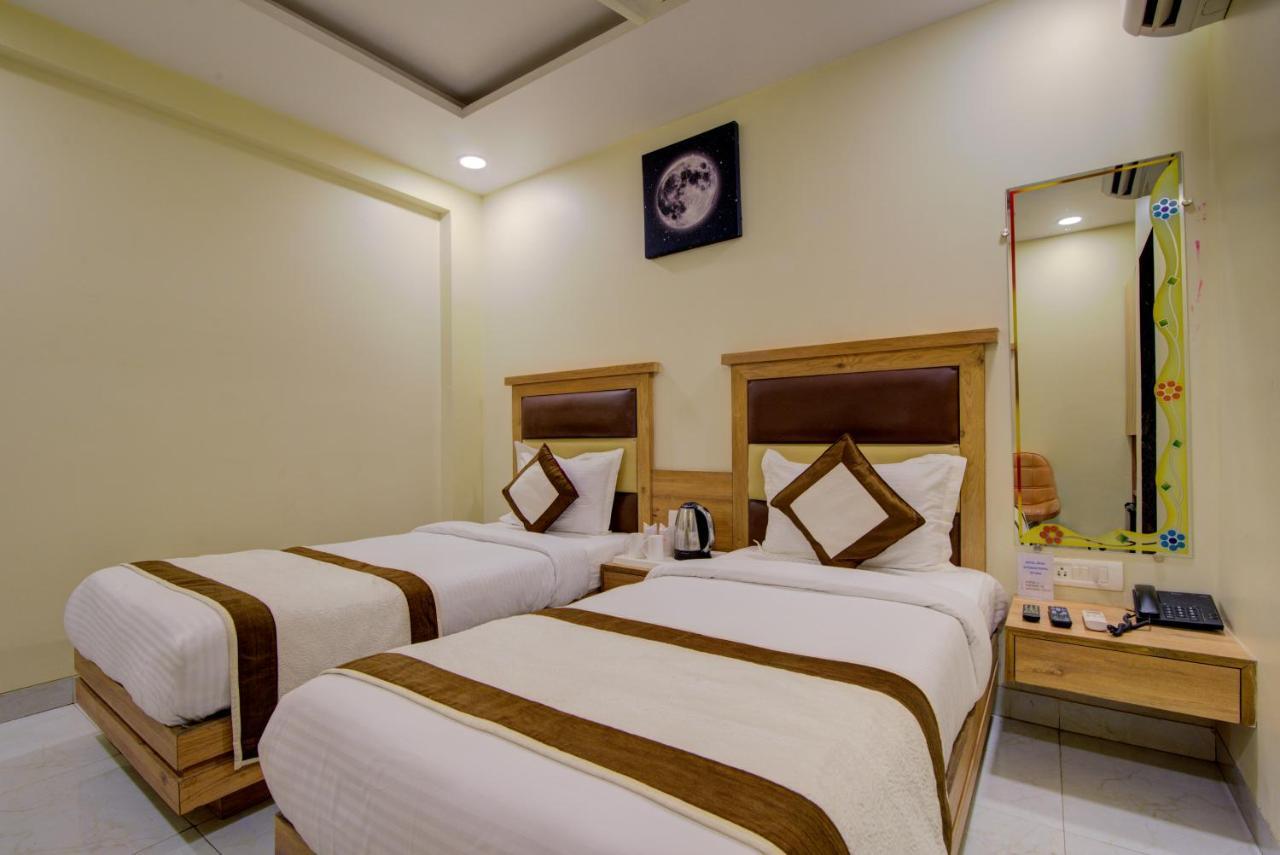 ניו דלהי Ab Hotel - Hotel Amar Itl - Street No 7 - Chuna Mandi, Pahar Ganj מראה חיצוני תמונה