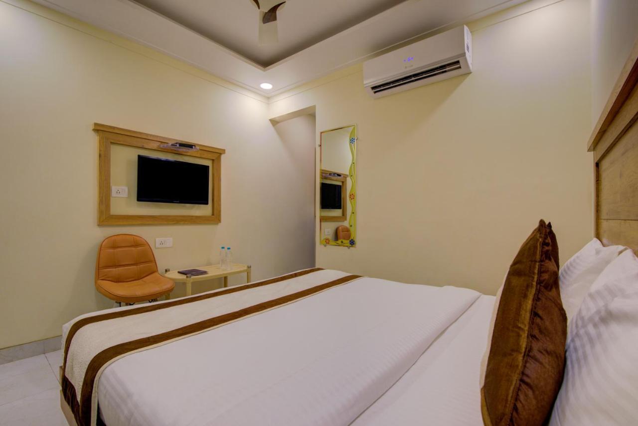 ניו דלהי Ab Hotel - Hotel Amar Itl - Street No 7 - Chuna Mandi, Pahar Ganj מראה חיצוני תמונה