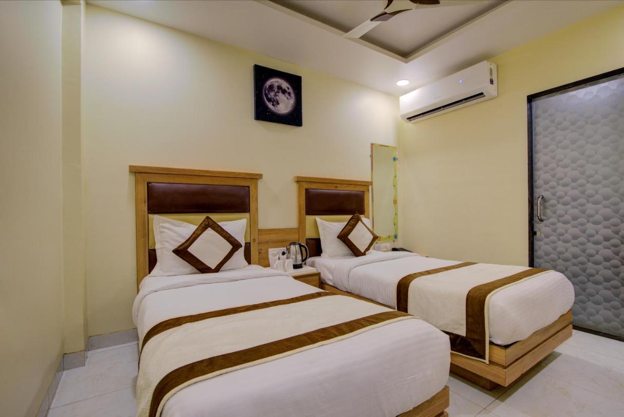 ניו דלהי Ab Hotel - Hotel Amar Itl - Street No 7 - Chuna Mandi, Pahar Ganj מראה חיצוני תמונה