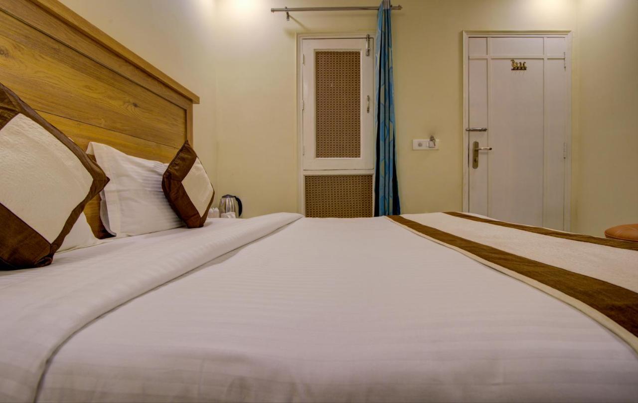 ניו דלהי Ab Hotel - Hotel Amar Itl - Street No 7 - Chuna Mandi, Pahar Ganj מראה חיצוני תמונה